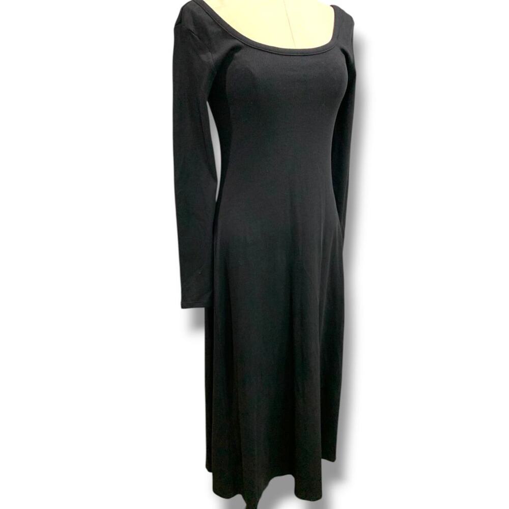 Medium Old Navy Long Ribbed Knit‎ Fitted Scoop Neck Dress